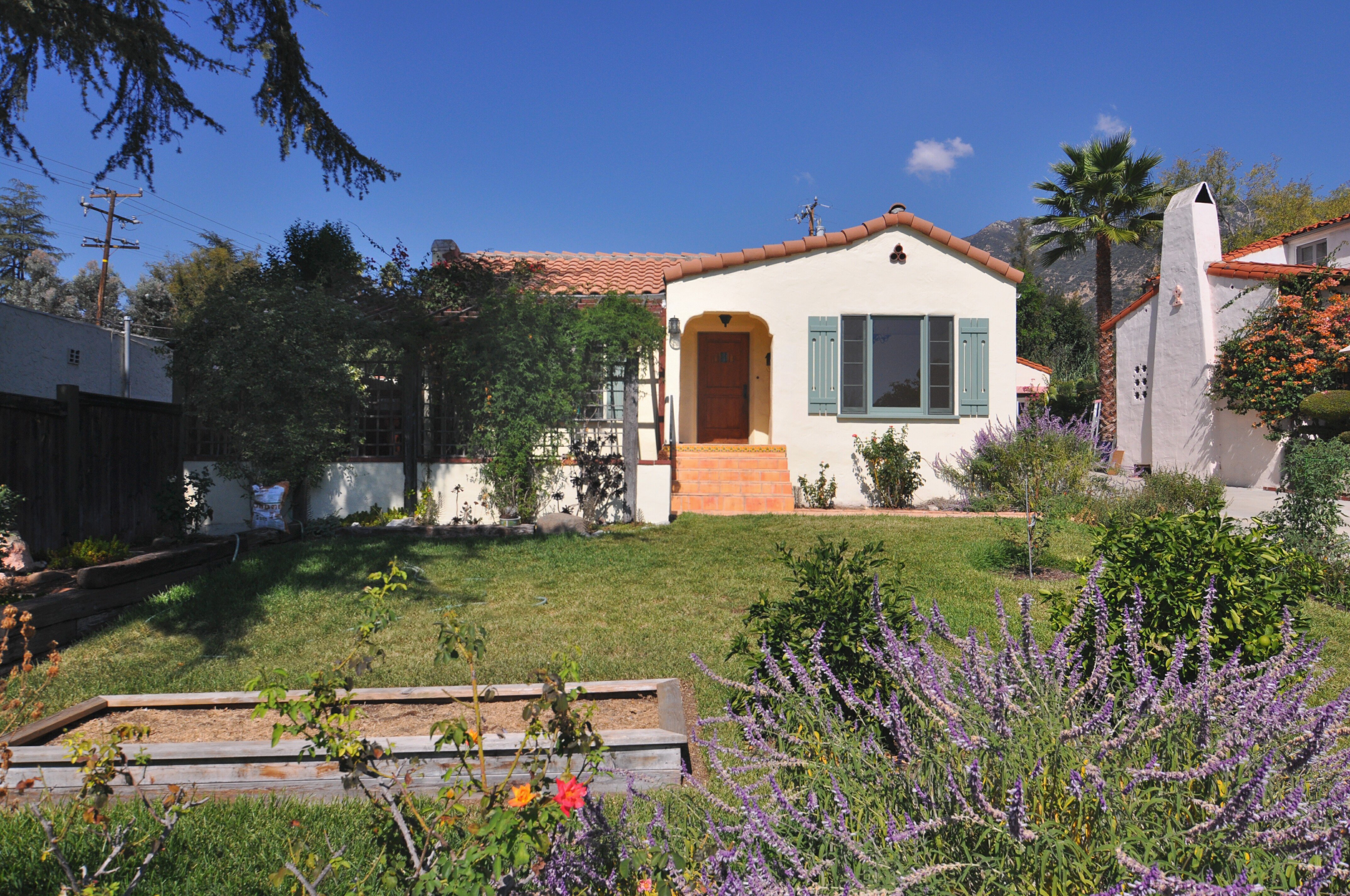 Spanish Charmer in the Hills of Altadena