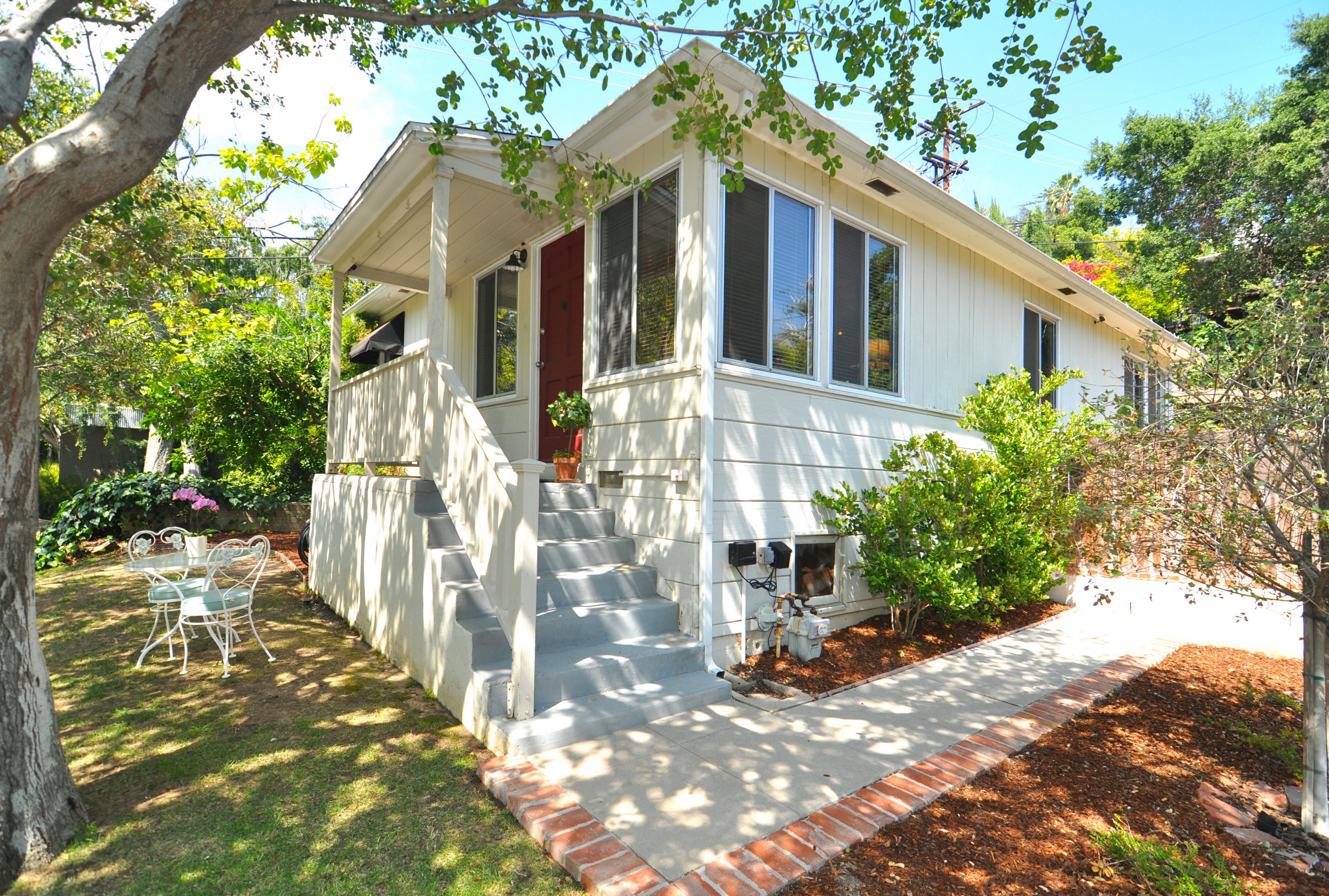 STAIRWAY TO HEAVEN: The Art of Living Small and Entertaining Big